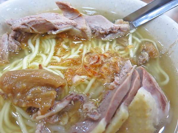 【台北美食】千暉鵝肉店-巷弄裡的美味煙燻鵝肉麵 【台北美食】千暉鵝肉店-巷弄裡的美味煙燻鵝肉麵