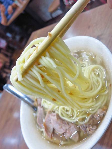 【台北美食】千暉鵝肉店-巷弄裡的美味煙燻鵝肉麵 【台北美食】千暉鵝肉店-巷弄裡的美味煙燻鵝肉麵