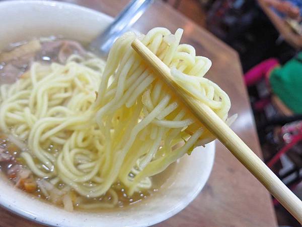 【台北美食】千暉鵝肉店-巷弄裡的美味煙燻鵝肉麵 【台北美食】千暉鵝肉店-巷弄裡的美味煙燻鵝肉麵