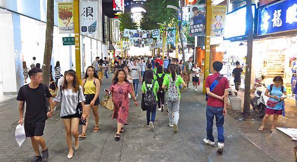 西門町推薦好吃的超人氣排隊美食、小吃、餐廳-懶人包