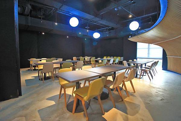 【新竹美食】香港香港新生活飲茶-首創手搖特飲與港式料理吃到飽