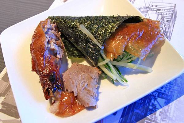 【新竹美食】香港香港新生活飲茶-首創手搖特飲與港式料理吃到飽