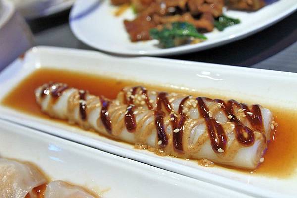 【新竹美食】香港香港新生活飲茶-首創手搖特飲與港式料理吃到飽