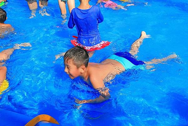 【台北旅遊】2017新月水道節-新月橋超長滑水道