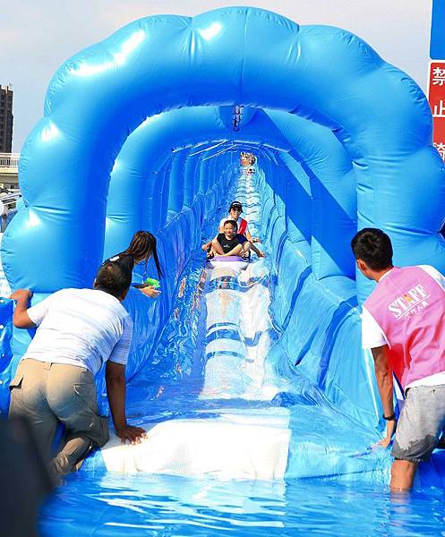 【台北旅遊】2017新月水道節-新月橋超長滑水道