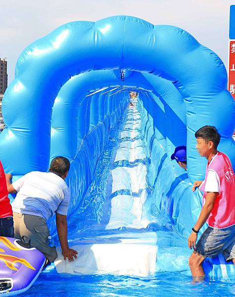 【台北旅遊】2017新月水道節-新月橋超長滑水道