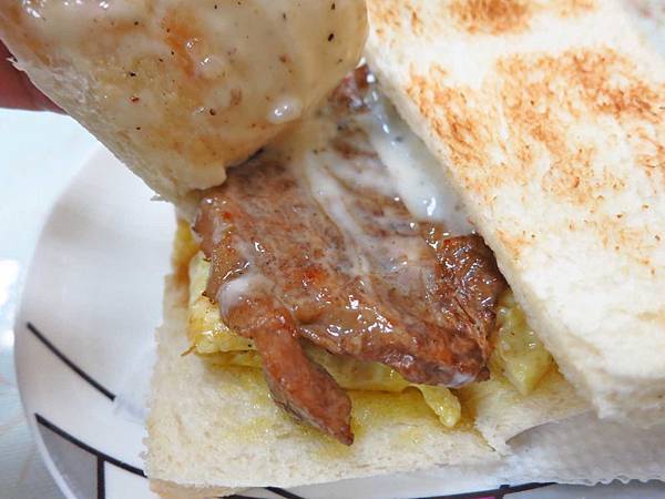 【蘆洲美食】阿良博士碳烤三明治-超美味必吃的燒肉蛋吐司 【蘆洲美食】阿良博士碳烤三明治-超美味必吃的燒肉蛋吐司