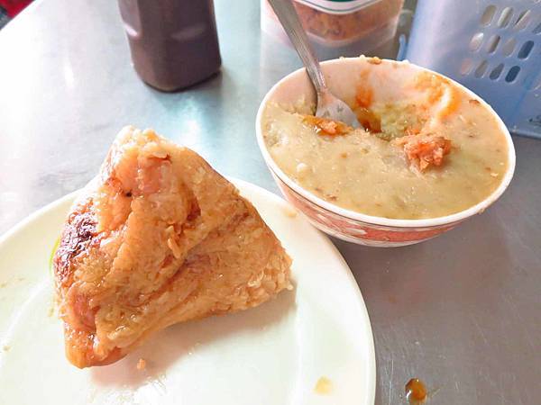 【三重美食】台南口味碗糕-軟Q夠味的碗糕與肉粽