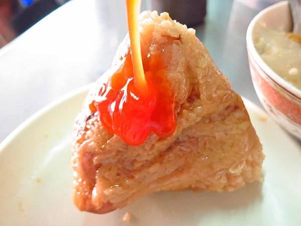 【三重美食】台南口味碗糕-軟Q夠味的碗糕與肉粽