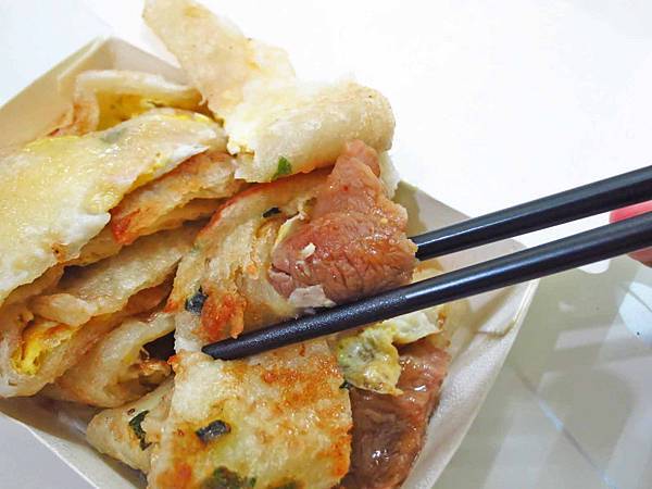 【台北美食】昌吉街手工蛋餅-像蔥油餅的大份量手工蛋餅