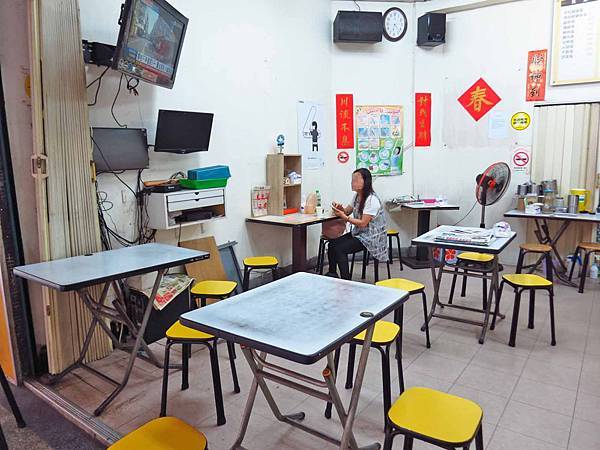 【台北美食】昌吉街手工蛋餅-像蔥油餅的大份量手工蛋餅