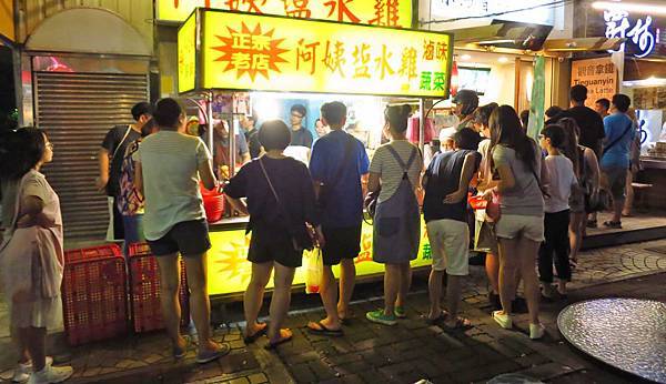 【台北美食】阿姨鹽水雞-士林夜市最受歡迎的鹽水雞