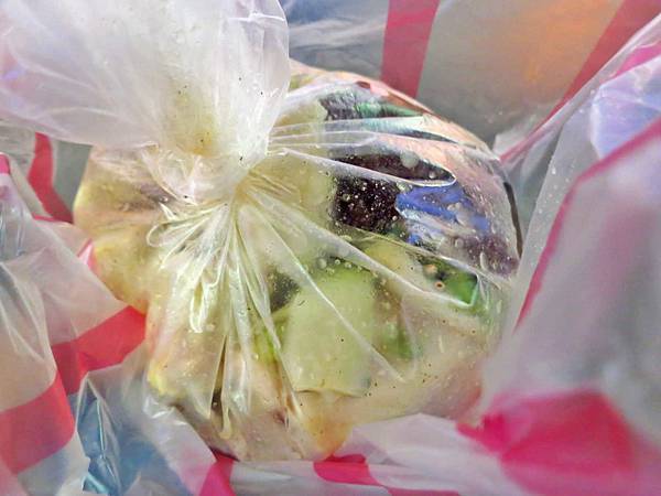 【台北美食】阿姨鹽水雞-士林夜市最受歡迎的鹽水雞 【台北美食】阿姨鹽水雞-士林夜市最受歡迎的鹽水雞