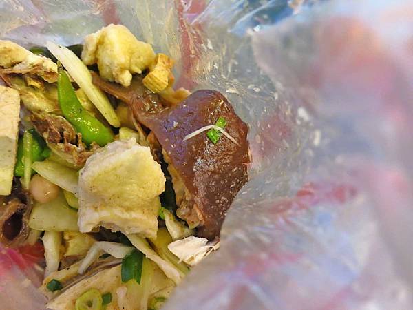 【台北美食】阿姨鹽水雞-士林夜市最受歡迎的鹽水雞 【台北美食】阿姨鹽水雞-士林夜市最受歡迎的鹽水雞