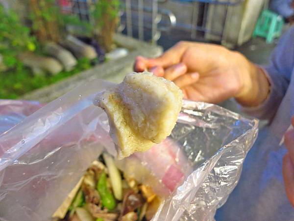 【台北美食】阿姨鹽水雞-士林夜市最受歡迎的鹽水雞 【台北美食】阿姨鹽水雞-士林夜市最受歡迎的鹽水雞