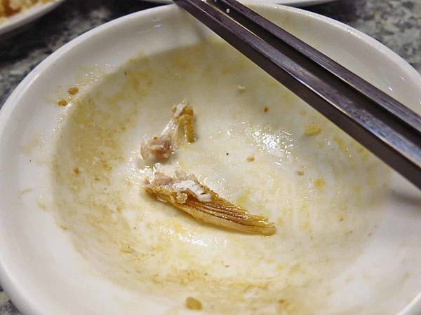 【台北美食】阿財虱目魚-還沒有開店就大排長龍的宵夜美食