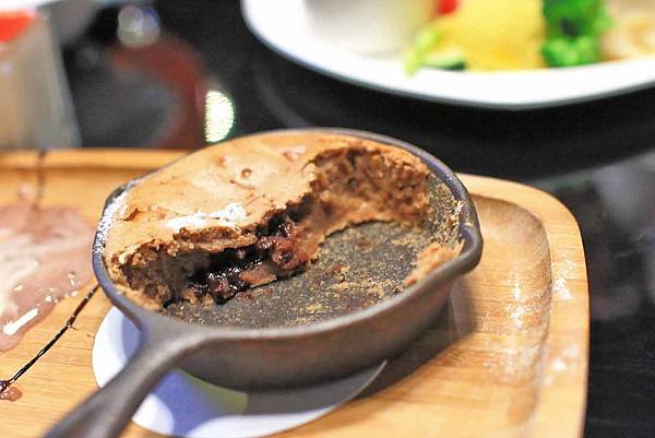 【台北美食】Fa cafe 天母店-深夜裡的咖啡酒館