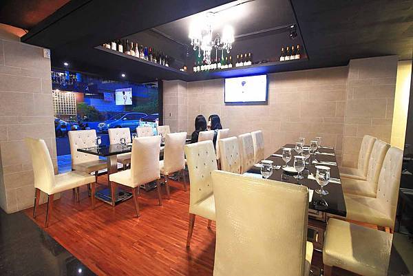 【台北美食】Fa cafe 天母店-深夜裡的咖啡酒館