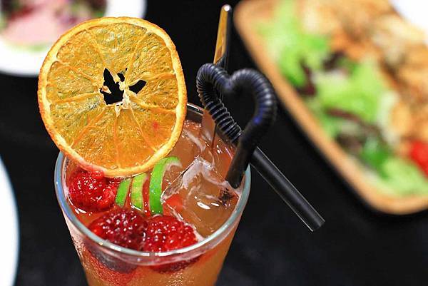 【台北美食】Fa cafe 天母店-深夜裡的咖啡酒館