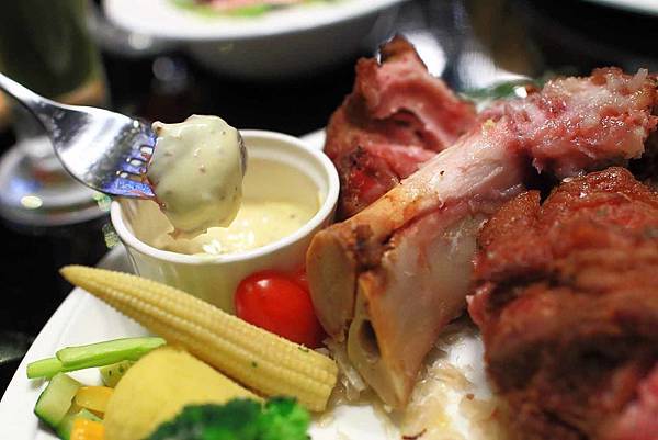 【台北美食】Fa cafe 天母店-深夜裡的咖啡酒館