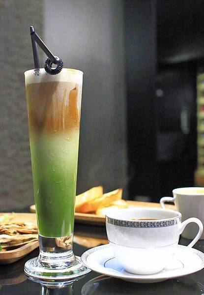 【台北美食】Fa cafe 天母店-深夜裡的咖啡酒館