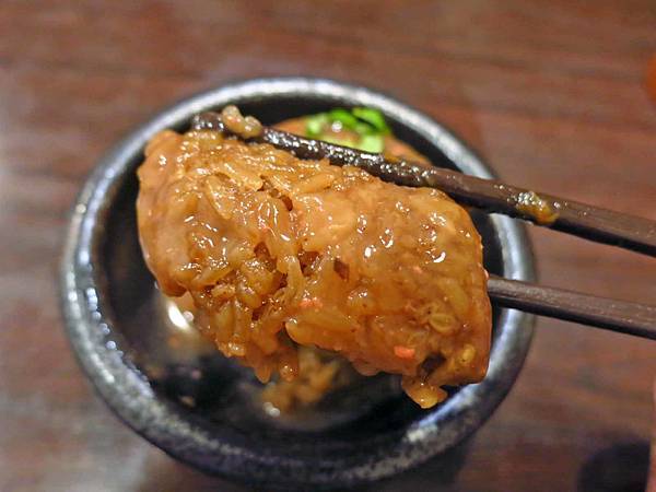 【台北美食】何家排骨酥-超過40年的西門町美食老店