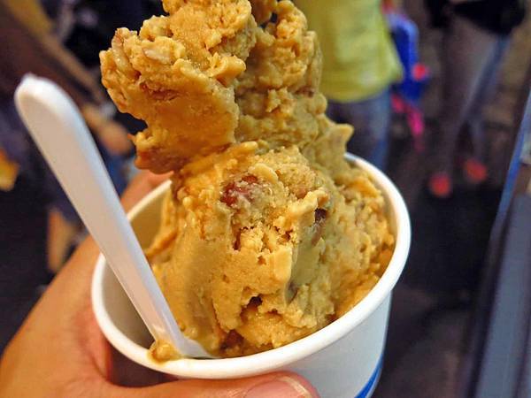 【台北美食】以利泡泡冰-士林夜市裡的60年冰店 【台北美食】以利泡泡冰-士林夜市裡的60年冰店