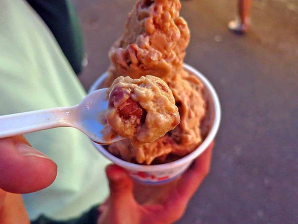 【台北美食】以利泡泡冰-士林夜市裡的60年冰店 【台北美食】以利泡泡冰-士林夜市裡的60年冰店