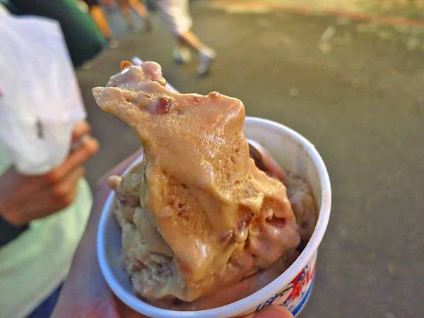 【台北美食】以利泡泡冰-士林夜市裡的60年冰店 【台北美食】以利泡泡冰-士林夜市裡的60年冰店