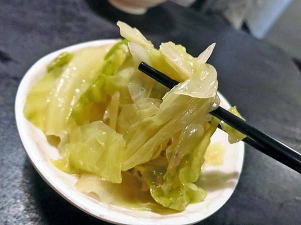 【台北美食】西門金鋒魯肉飯-西門町裡超便宜又美味的魯肉飯 【台北美食】西門金鋒魯肉飯-西門町裡超便宜又美味的魯肉飯