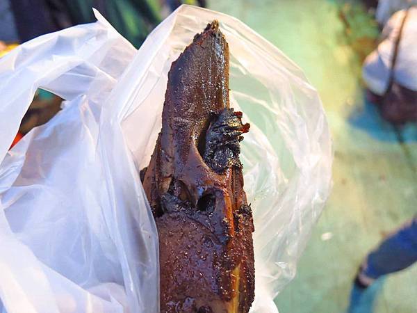 【台北美食】高雄東山鴨頭-士林夜市裡的超人氣東山鴨頭店