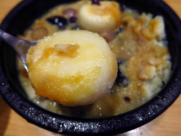 【台北美食】台南東區焦糖煉乳包心粉圓-熱量爆表，令人驚艷的超大焦糖冰