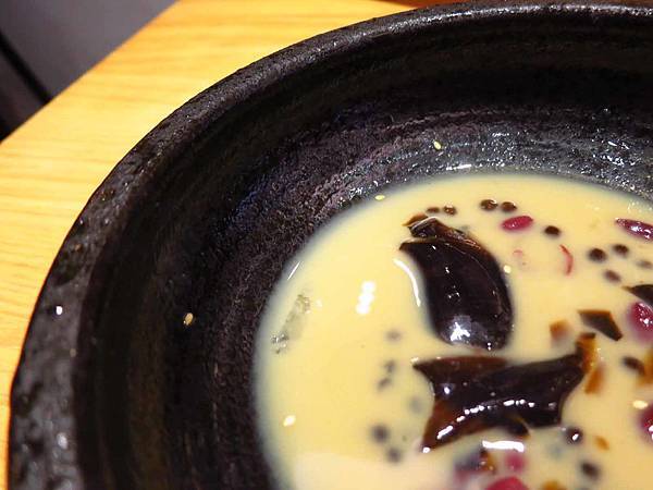 【台北美食】台南東區焦糖煉乳包心粉圓-熱量爆表，令人驚艷的超大焦糖冰