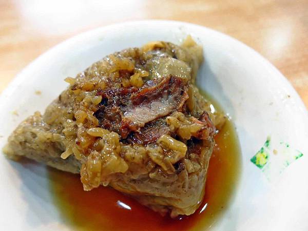 【台北美食】王記府城肉粽-入口即化的超美味肉粽