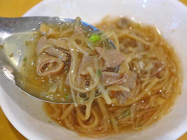 【新莊美食】台西蚵仔麵線-24小時全年無休的宵夜美食