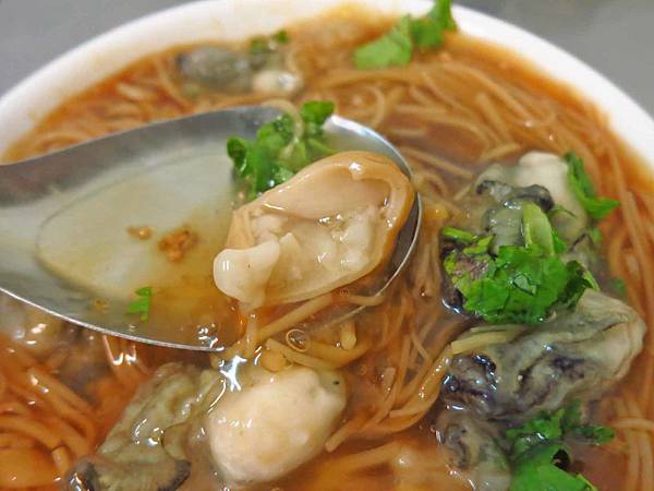 【三重美食】三重橋頭麵線-內行人才知道的麵線店