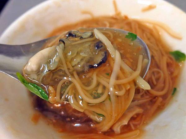 【三重美食】三重橋頭麵線-內行人才知道的麵線店