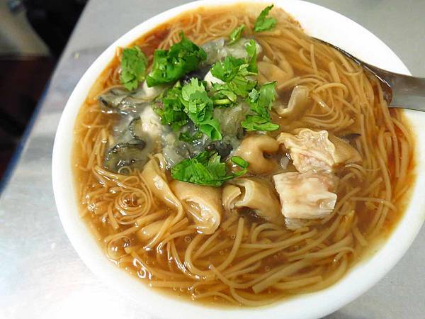【三重美食】三重橋頭麵線-內行人才知道的麵線店 【三重美食】三重橋頭麵線-內行人才知道的麵線店