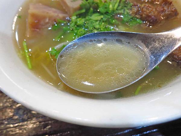 【新竹美食】竹東邱記排骨酥麵-新竹人最愛的美味排骨酥麵