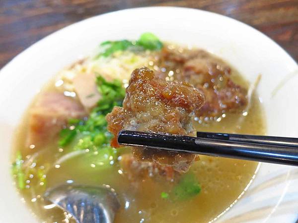 【新竹美食】竹東邱記排骨酥麵-新竹人最愛的美味排骨酥麵