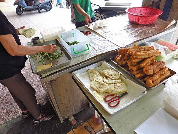 【台中美食】燒餅油條豆漿-沒有店名的隱藏版燒餅店