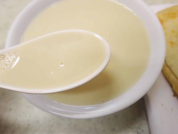 【台中美食】燒餅油條豆漿-沒有店名的隱藏版燒餅店