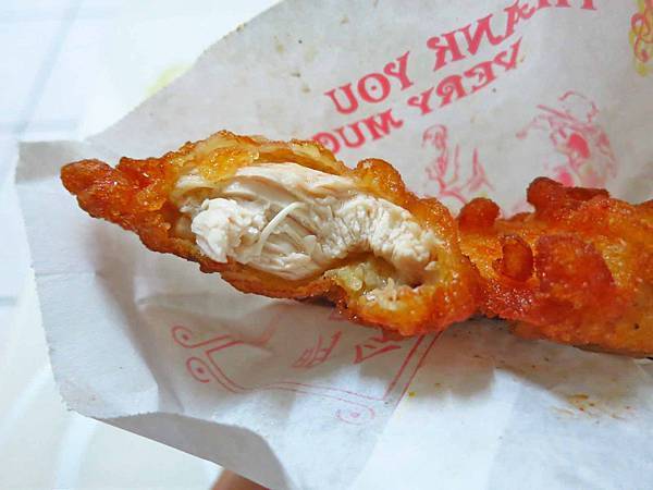 【蘆洲美食】卡滋卡滋香雞排-皮薄肉多汁的雞排