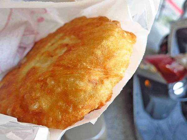 【台北美食】阿源煎餅-超大巨無霸蔥肉煎餅