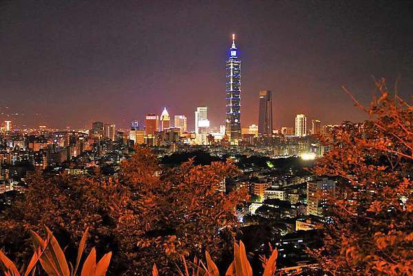 台北旅遊 福州山公園 仰望美麗的台北101夜景 布咕布咕美食小天地 痞客邦 台北旅遊 福州山公園 仰望美麗的台北101夜景 布咕布咕美食小天地 痞客邦