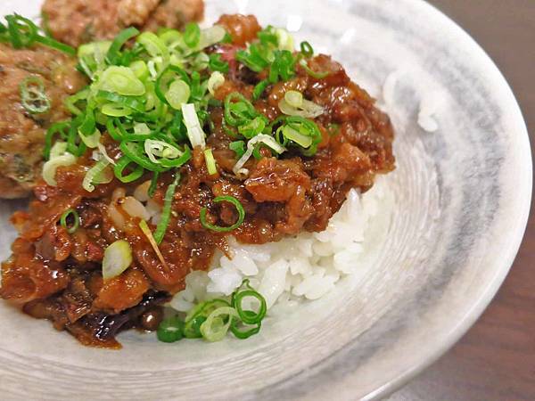 【台中美食】嵐肉燥專賣店-台中第二市場最好的肉燥飯