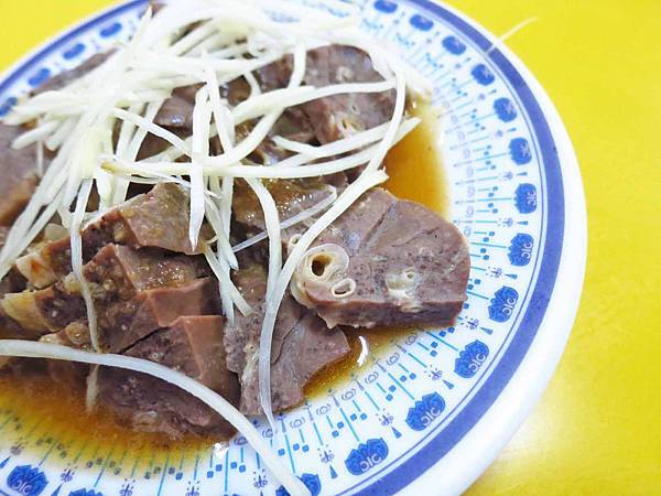 【蘆洲美食】米苔目-隱身在熱鬧市場裡沒有店名的米苔目美食