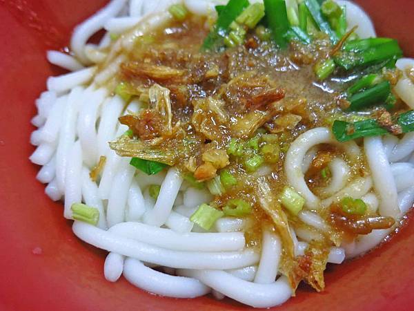 【蘆洲美食】米苔目-隱身在熱鬧市場裡沒有店名的米苔目美食