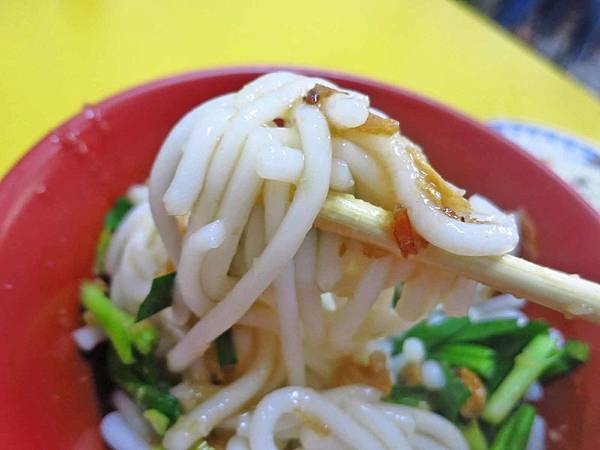 【蘆洲美食】米苔目-隱身在熱鬧市場裡沒有店名的米苔目美食