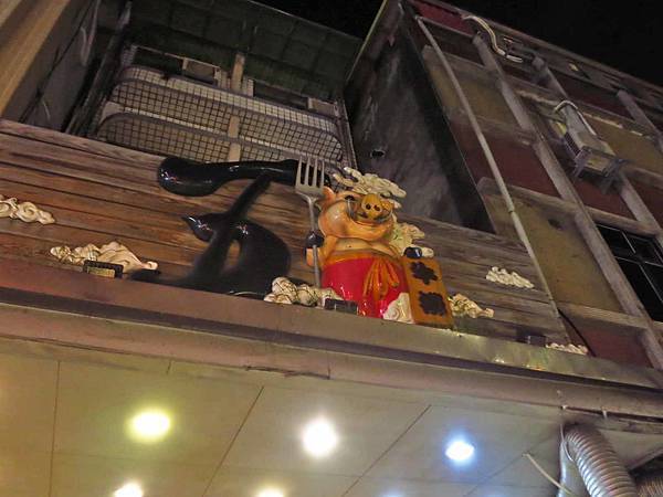 【台北美食】五豬牛排-士林夜市裡的超人氣平價牛排